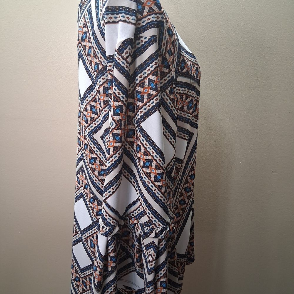 NWOT Chico's Multicolor Geometric Blouse - Picture 6 of 9